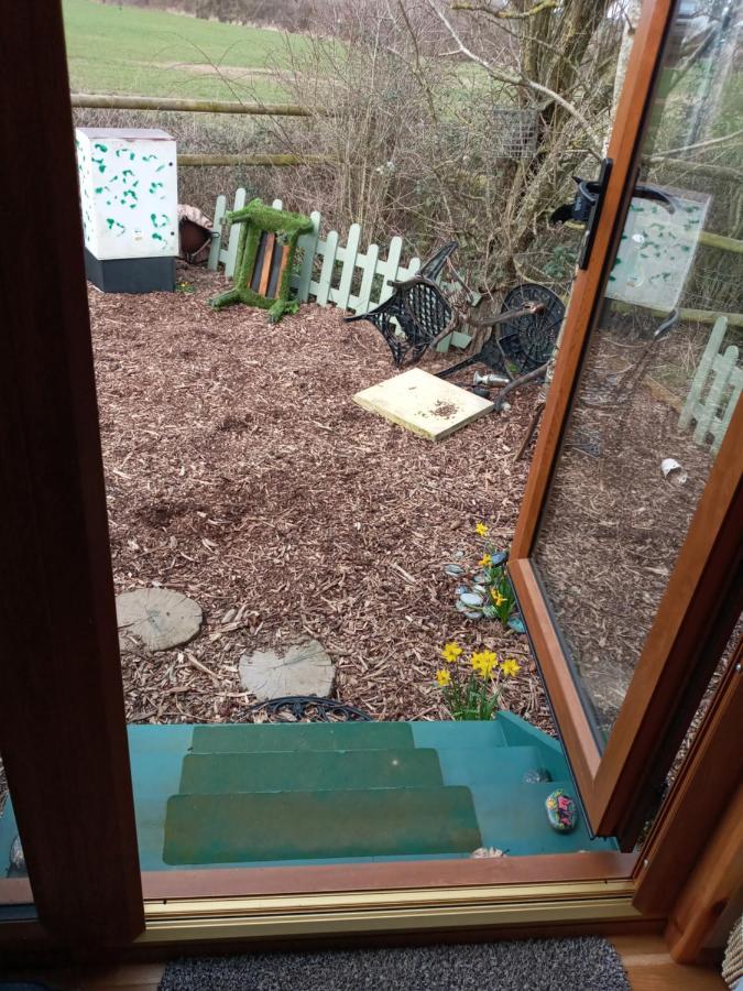 Glamping Malvern Shepherd Hut ภายนอก รูปภาพ