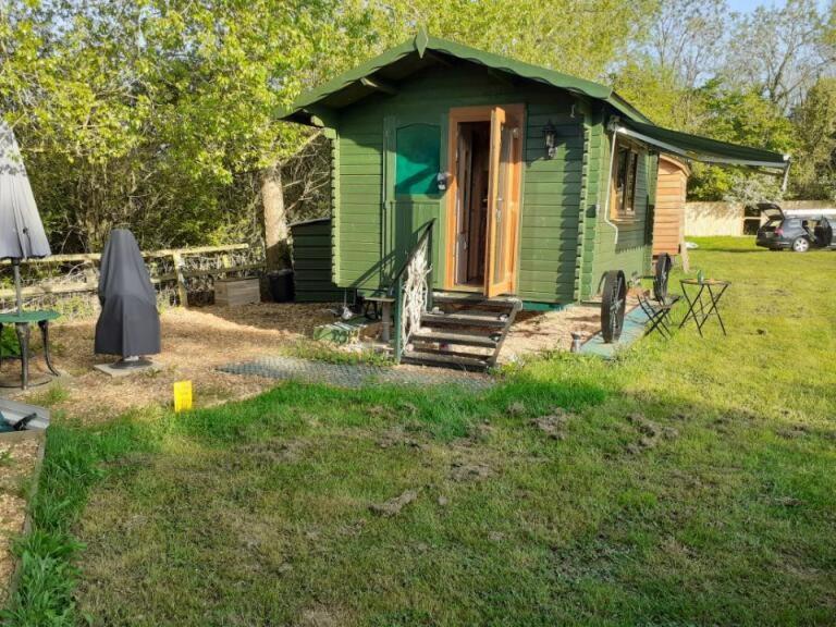 Glamping Malvern Shepherd Hut ภายนอก รูปภาพ